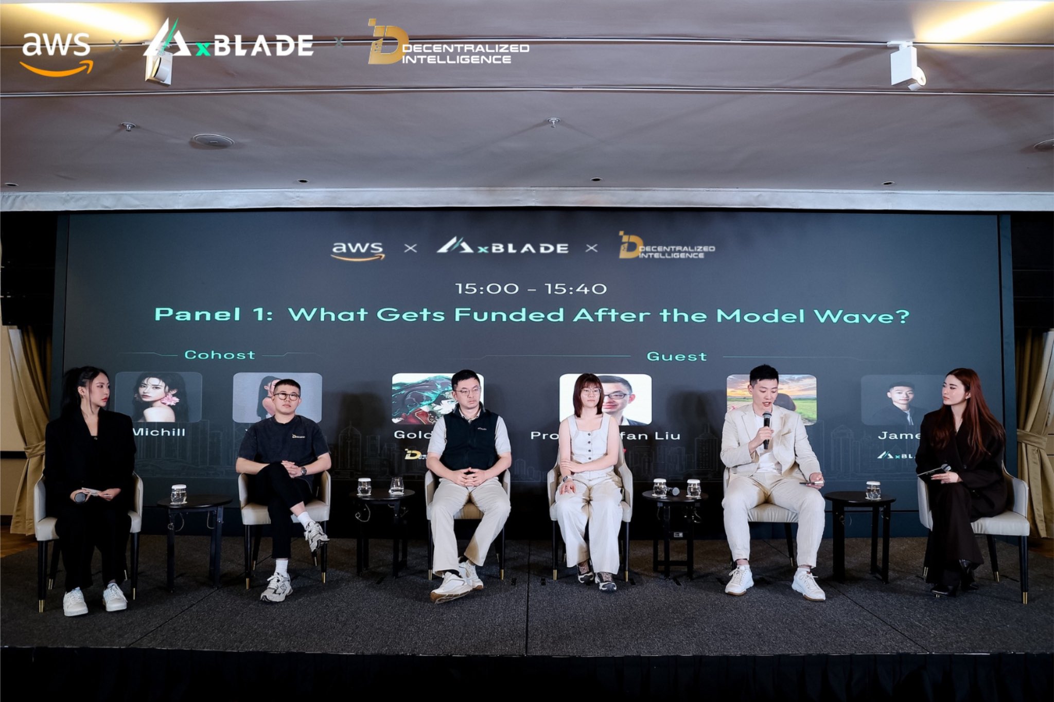 A panel at the AWS Summit Hong Kong Week side event co-hosted by DI.